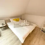 Land House * Zator