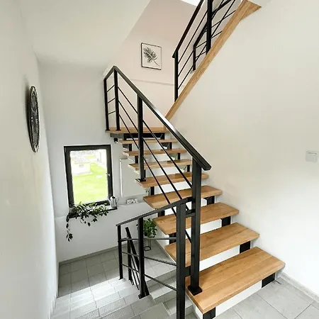 Land House * Zator