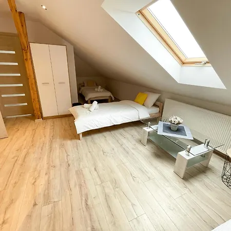 Homestay Land House Zator