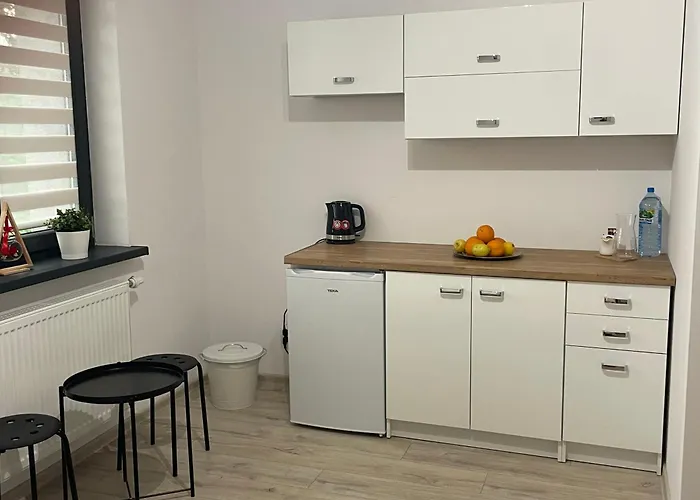 Privatunterkunft Land House *